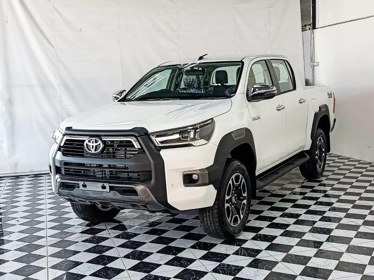 Toyota RHD Hilux 2.8L Armored Vehicle