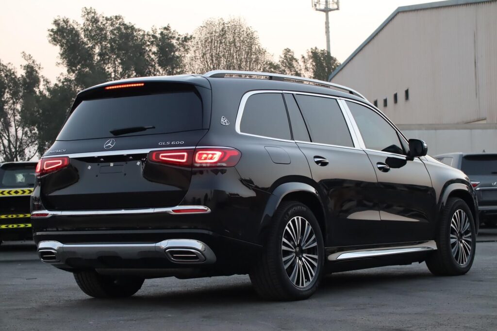 This image has an empty alt attribute; its file name is Mercedes-Maybach-GLS-600-Back-View-1024x682.jpg