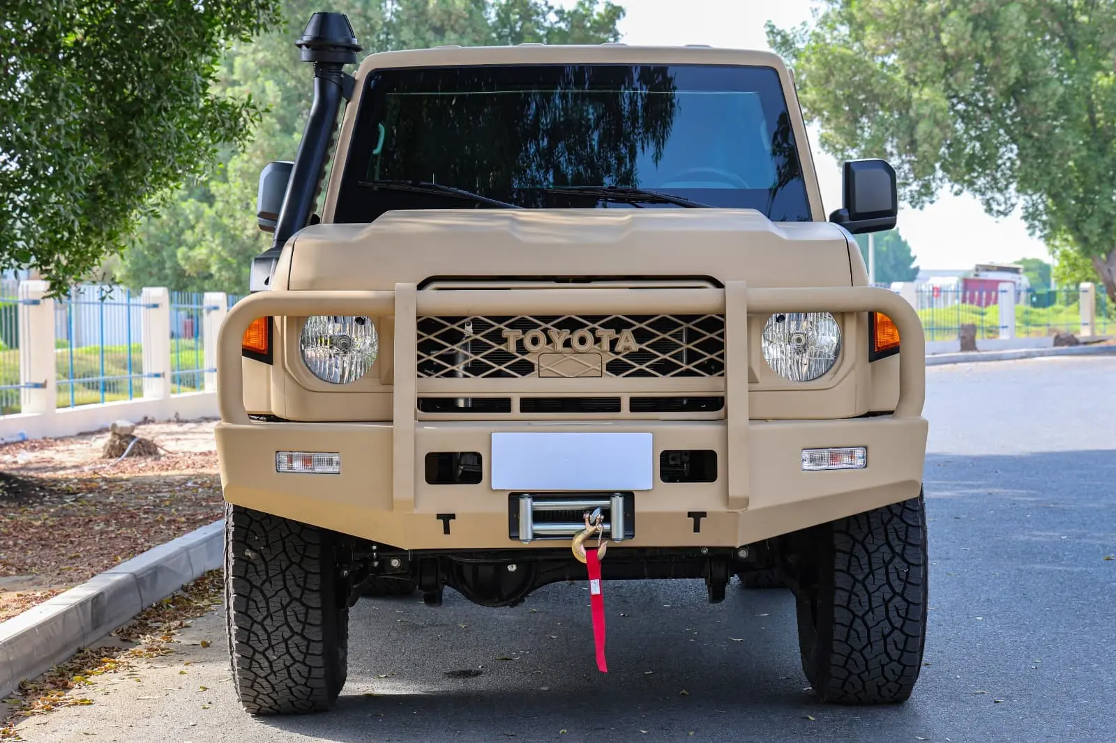 Toyota Land Cruiser 76 BR6