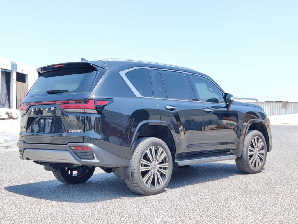 Lexus-LX-600-BR6-Back-Right-View