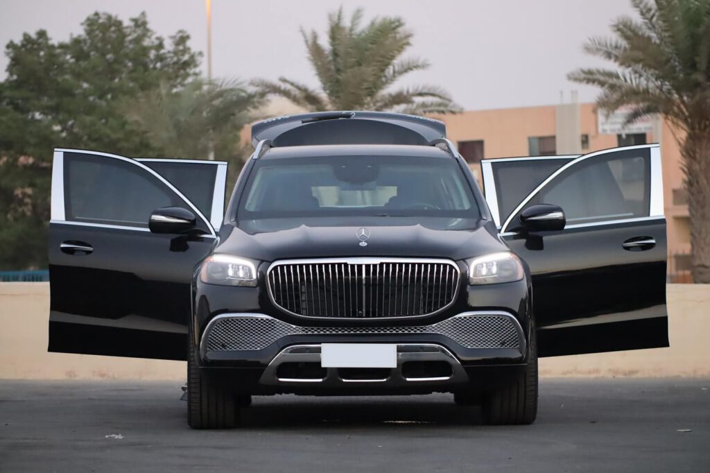 Mercedes-Maybach-GLS-600-Front-View-Lights-On-Doors-Open